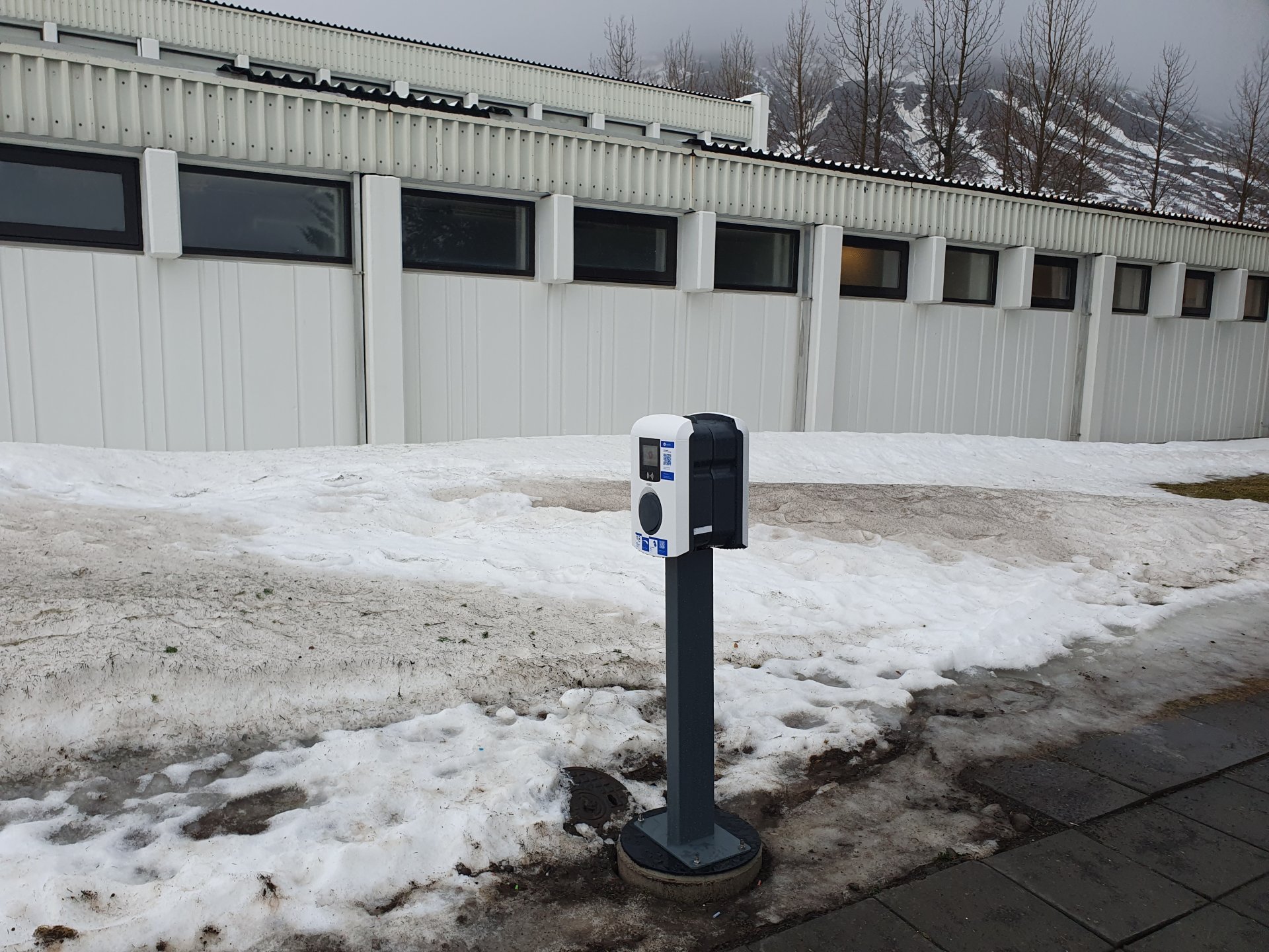 Hleðslustöð komin í gagnið á Laugarvatni