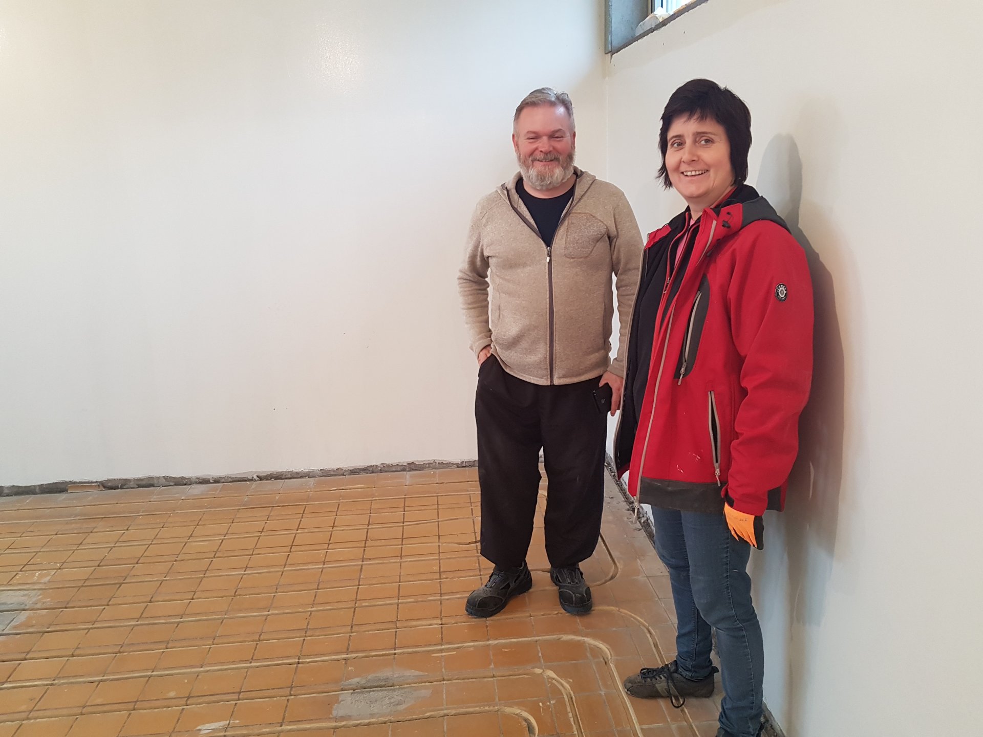 Opnun íþróttamiðstöðvar eftir endurbætur.