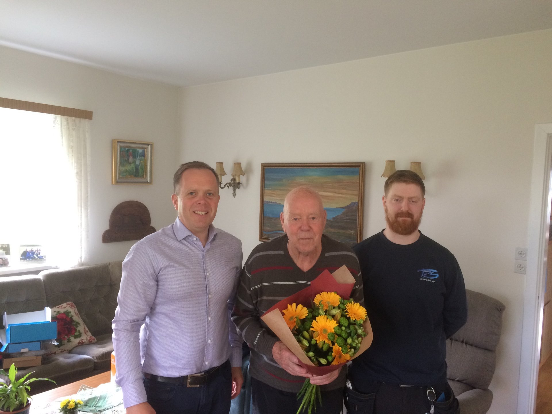 Fyrsta ljósleiðaratengingin