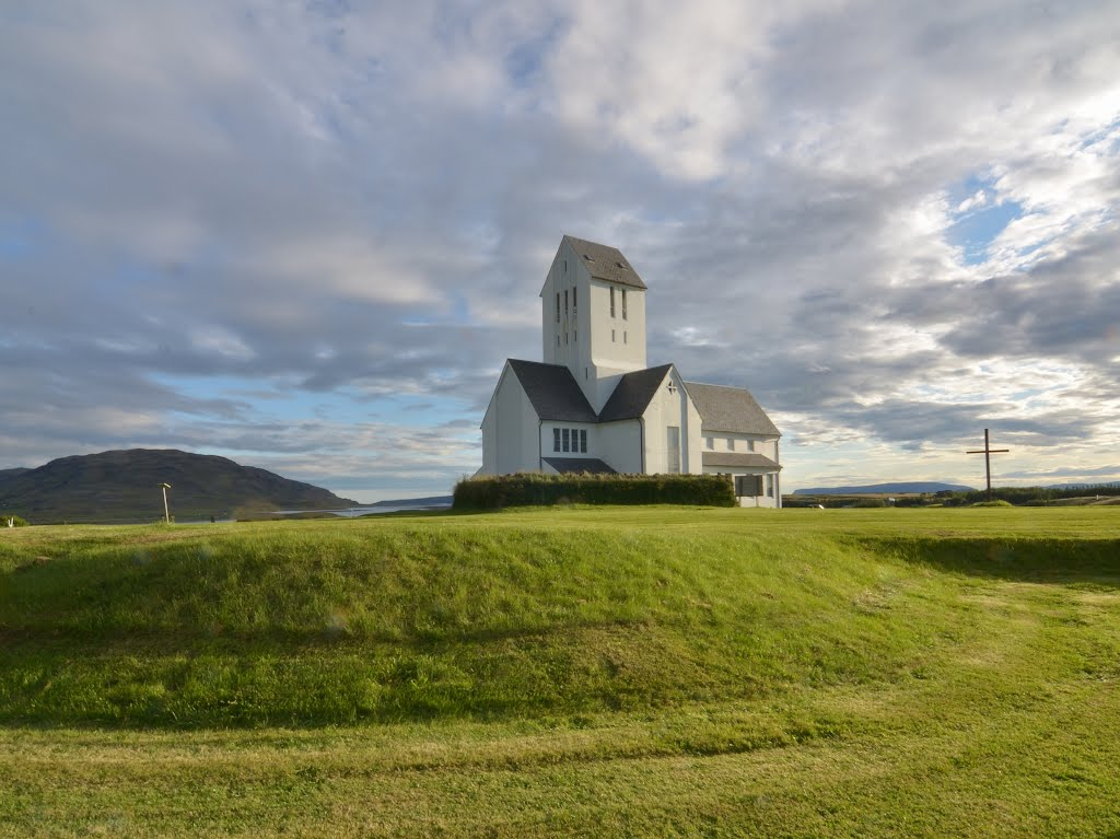 Fimmtudaginn 3. september nk. kl. 17:00 heldur Harald Olsen fyrirlesturinn ,,Hellige steder